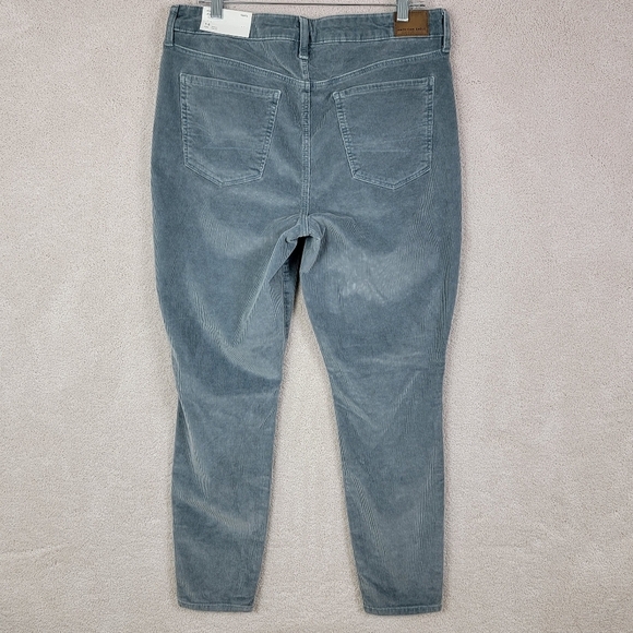 American Eagle Seafoam Green High Rise Stretch Corduroy Jeggings Sz 14/32 NEW - Picture 4 of 16